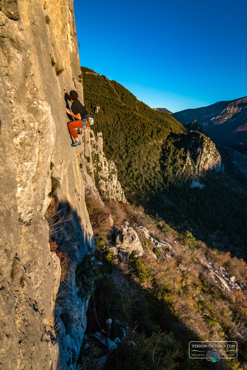 photo escalade chasteuil verdon